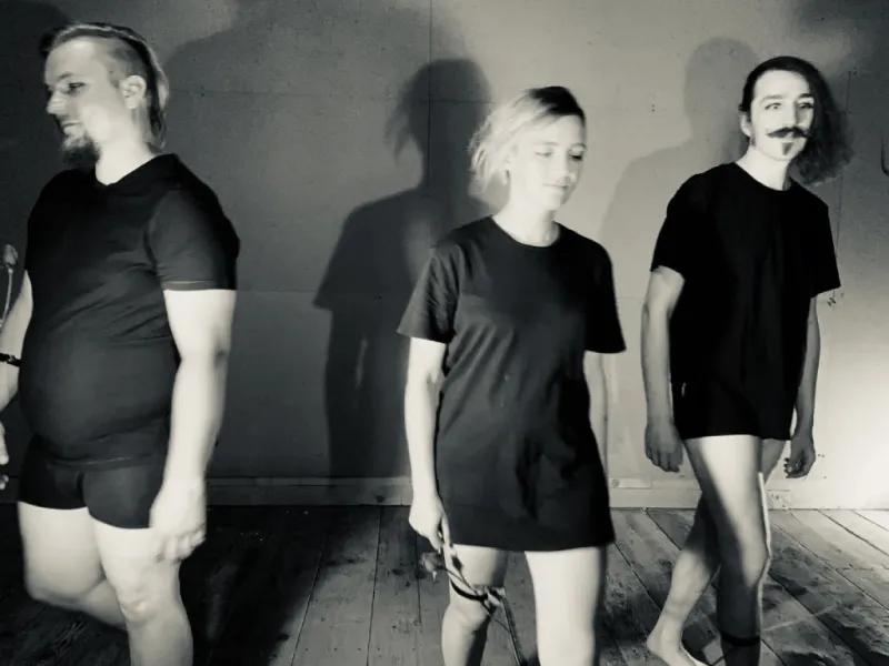 szene-Radar - NAIVE ULTRA: Indie-Pop, Knutstock  in Freiburg im Breisgau