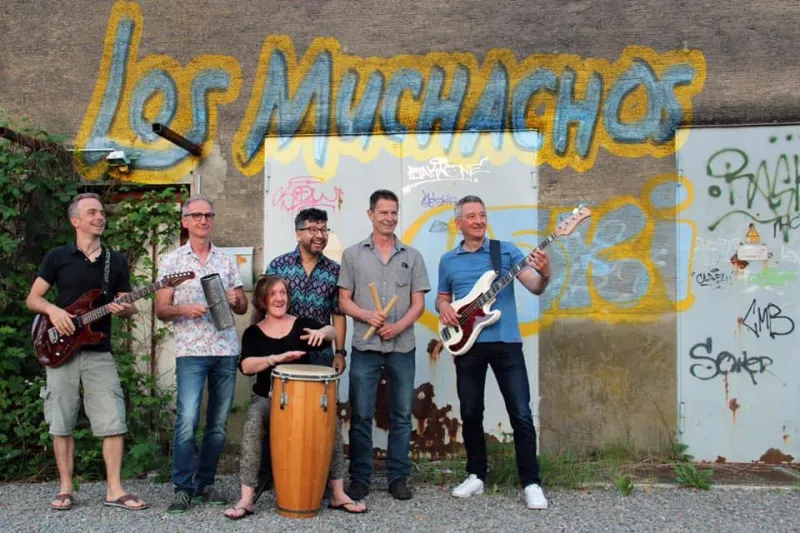 szene-Radar - Los Muchahos, Freiburg stimmt ein  in Freiburg im Breisgau