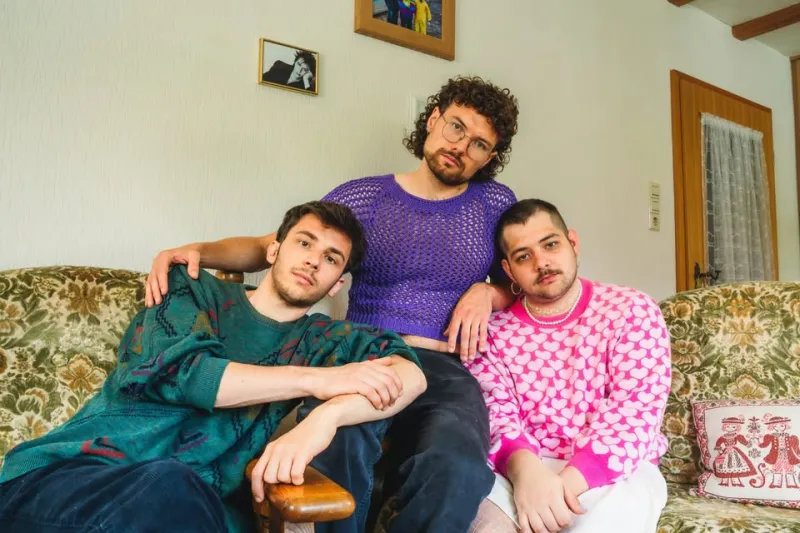 szene-Radar - DAS AUS DER JUGEND + SOCKE & Afterparty: Die Florale Werkstatt, Slow Club  in Freiburg im Breisgau