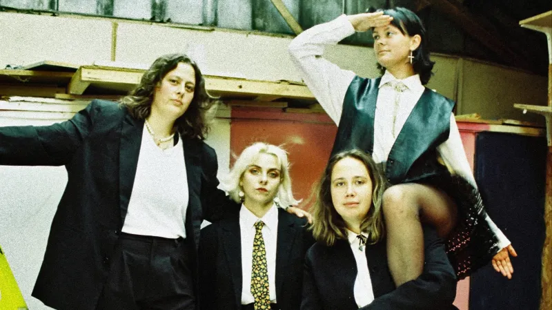 szene-Radar - Grandmas House out there Tour, Slow Club  in Freiburg im Breisgau