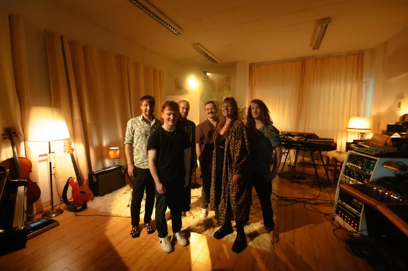 szene-Radar - Komnzert zimt&zorn, Support: Féjane, Flamingo  in Freiburg im Breisgau