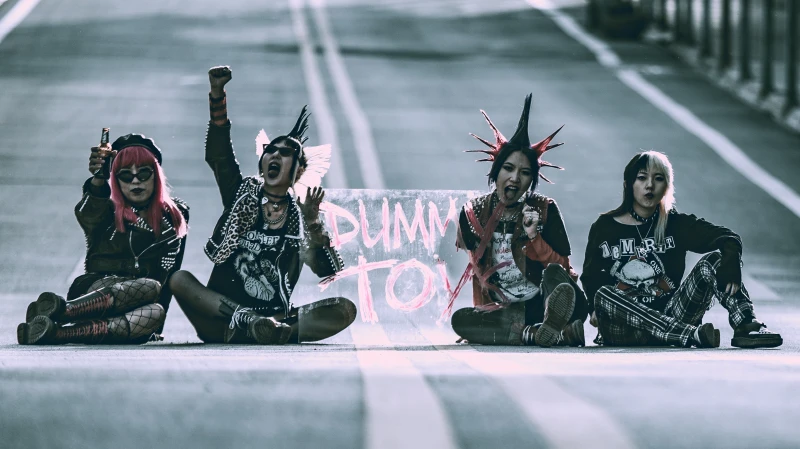 szene-Radar - Dummy Toys + Increase, Slow Club  in Freiburg im Breisgau