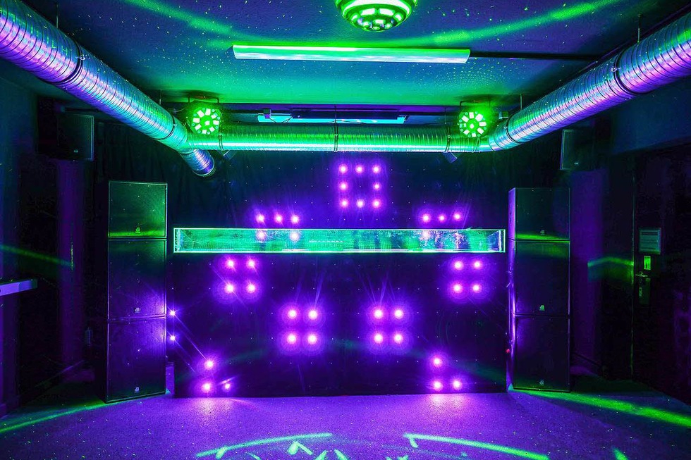 BEERPONG/DEJA-VU-PARTY – TIK